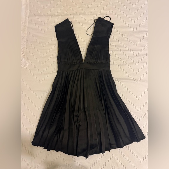 abercrombie black pleated dress abercrombie kids Girls Half-Zip Pleated Mini Dress - Charcoal Black